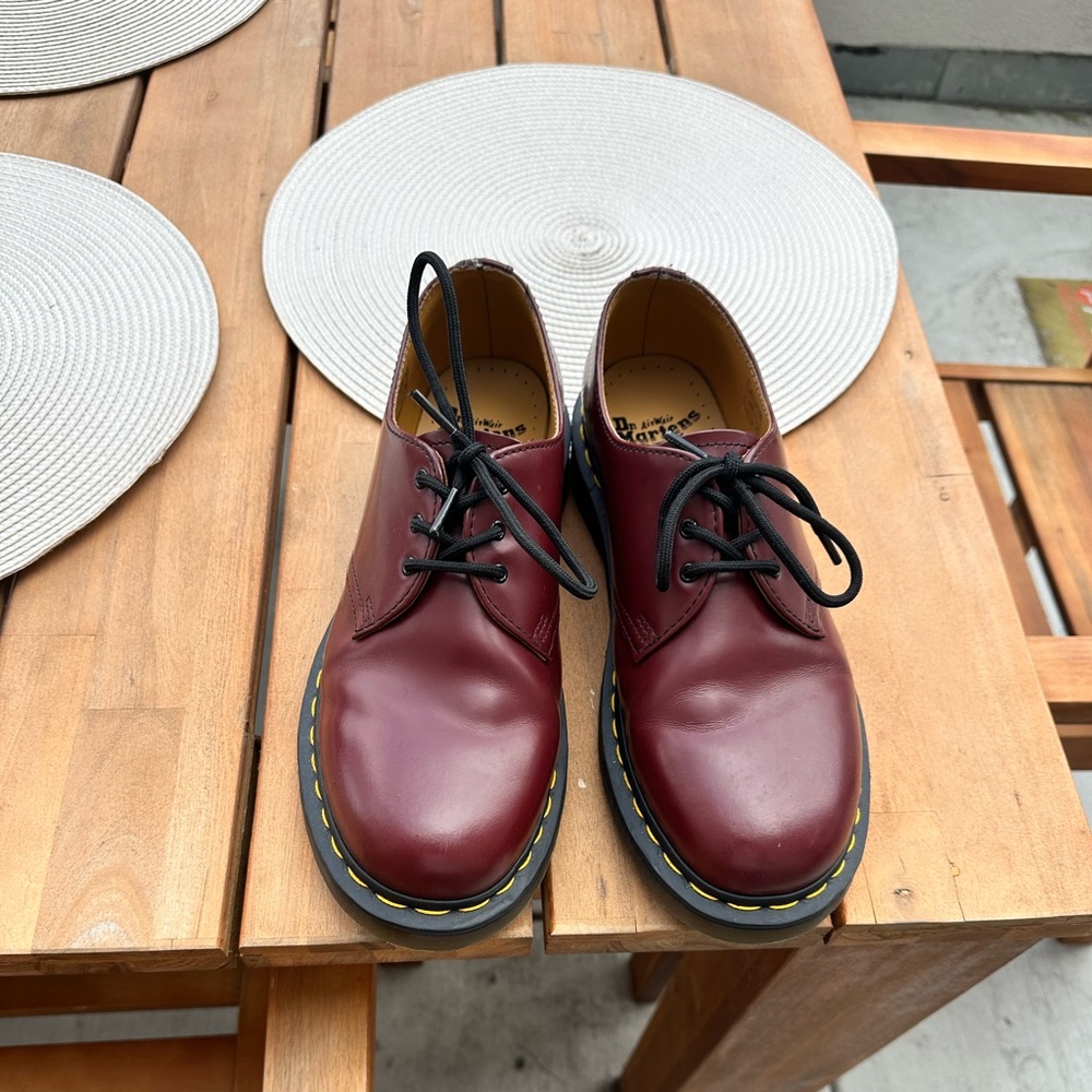 Dr. Martens Men's Oxfords size 9